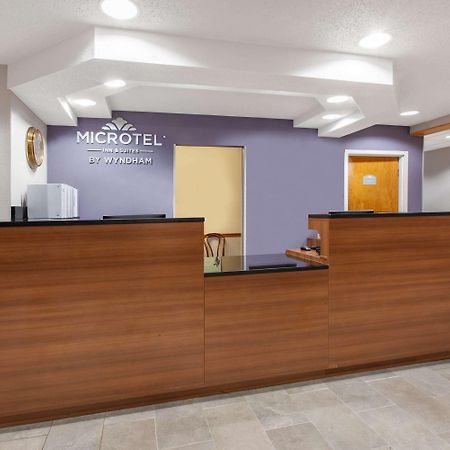 Microtel Inn & Suites By Wyndham Pittsburgh Airport Robinson Township  Exterior photo